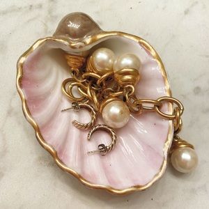 Vintage seashell jewelry dish 🐚